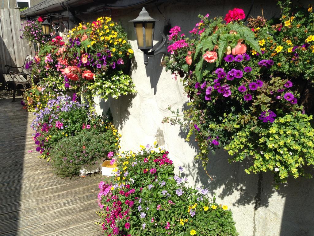 The Bugle Inn Buitenkant foto