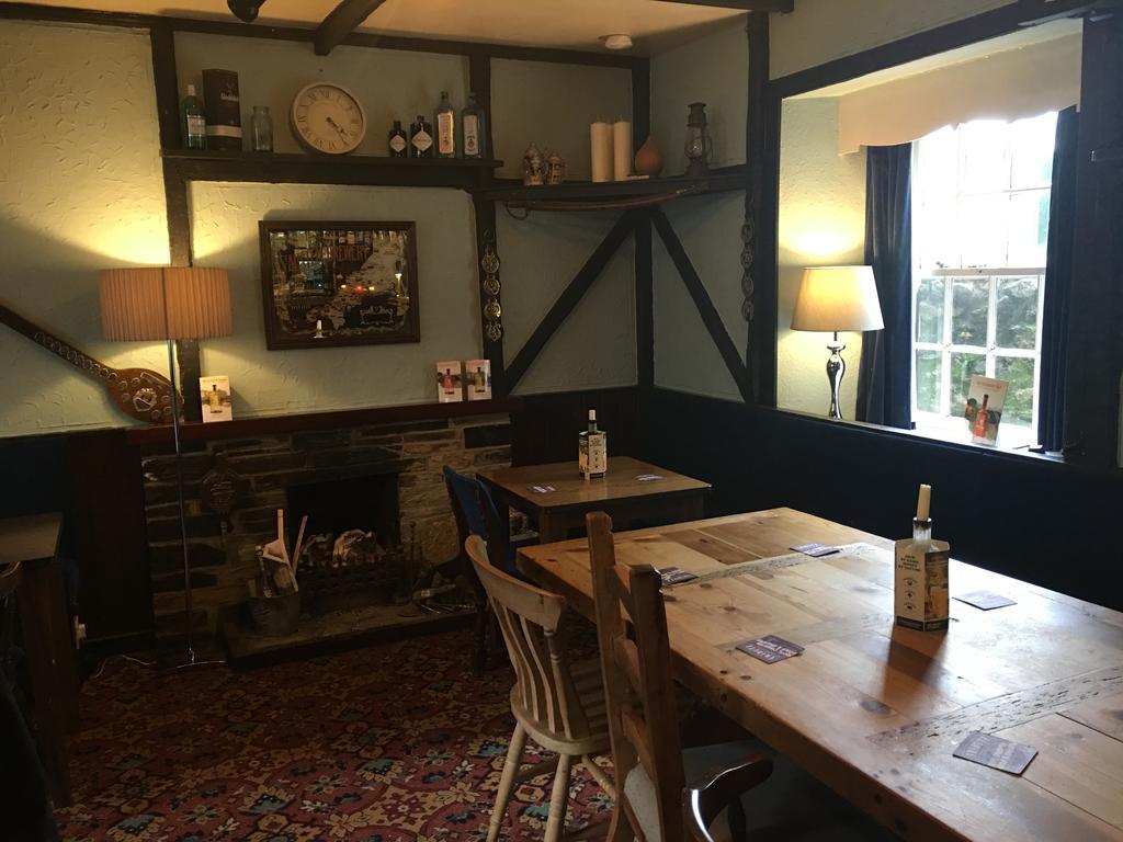 The Bugle Inn Buitenkant foto