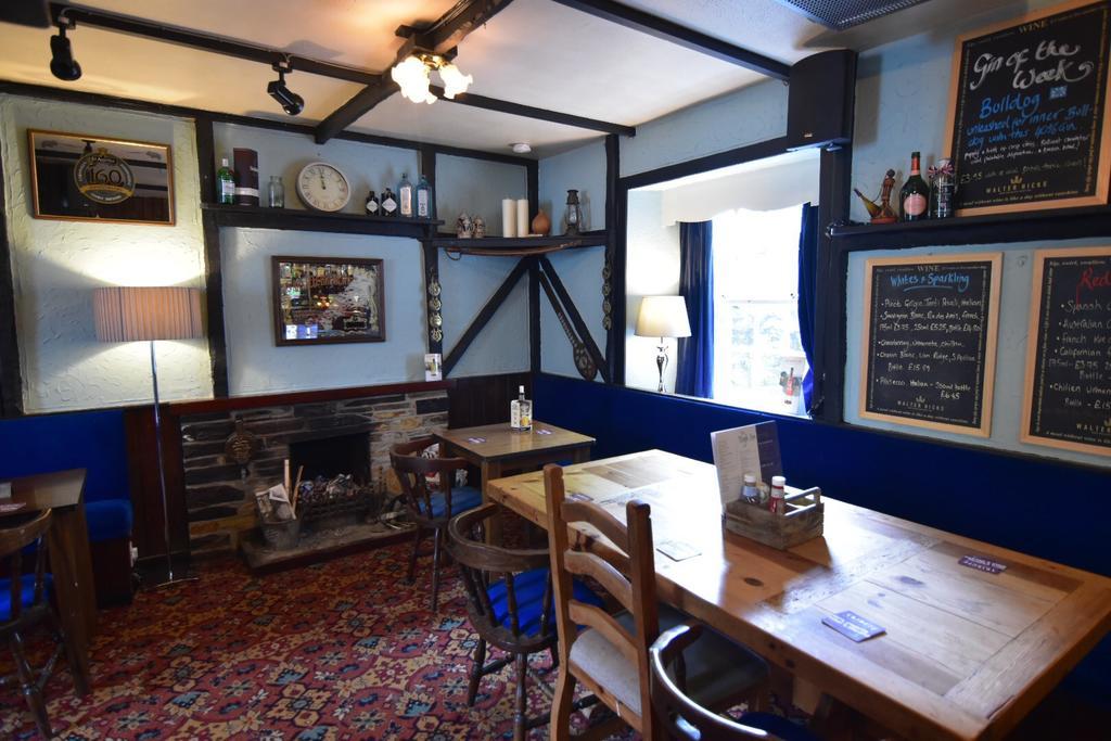 The Bugle Inn Buitenkant foto